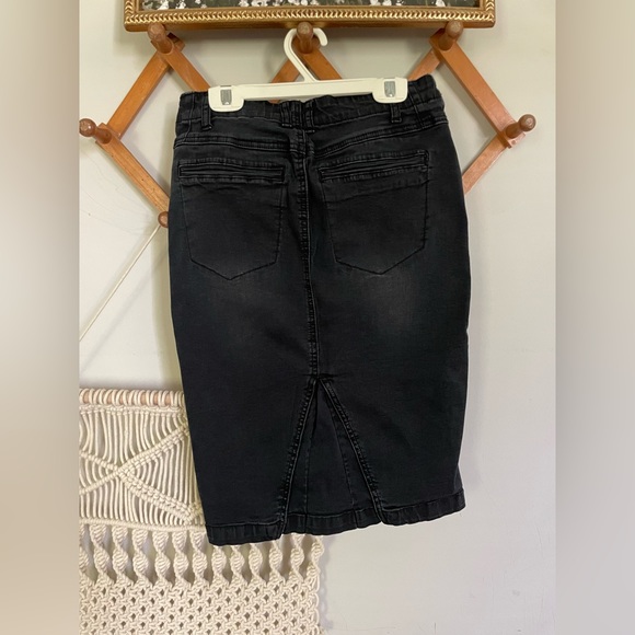 One5One Black denim pencil skirt modest knee length fall size small - Picture 7 of 8